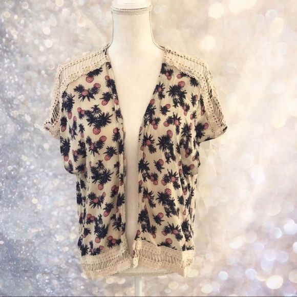 Ro & De Tops - RO&DE • pineapple kimono with lattice lace